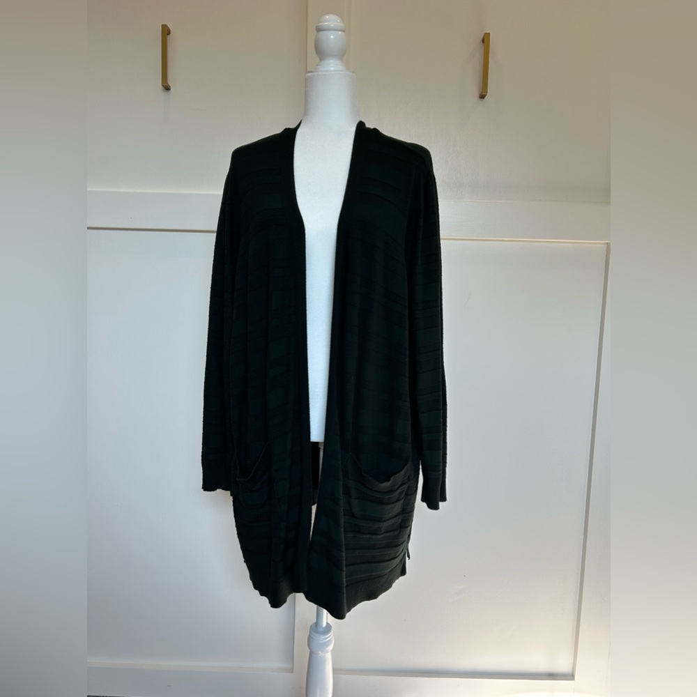 Lane bryant womans cardigan. Hunter Green, size 26/28.